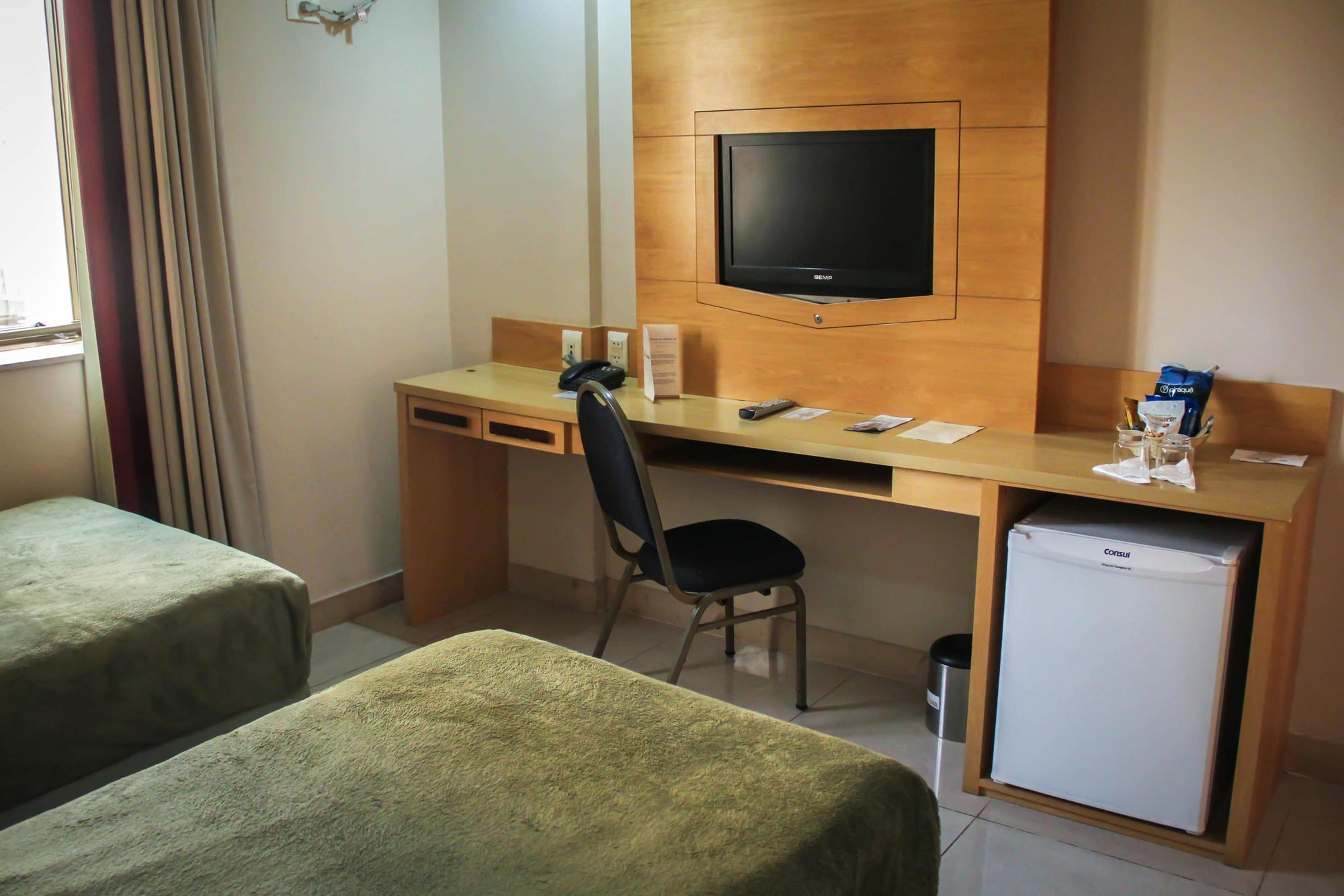 Hotel Atlantico Tower Rio de Janeiro Buitenkant foto A room in a hotel